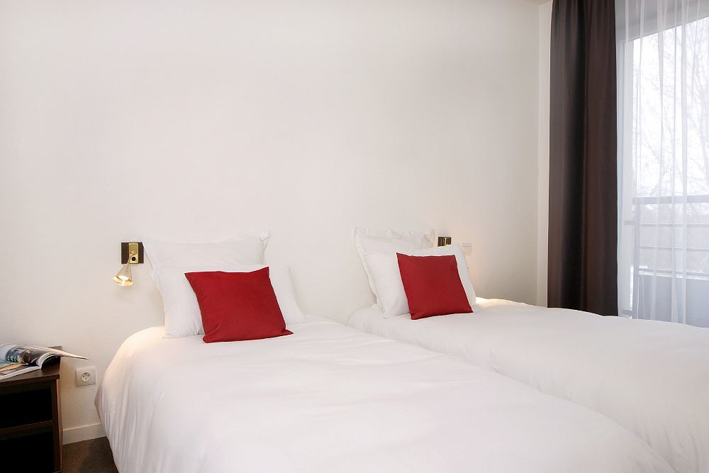 Comfort Suites Le-Port-Marly Paris Ouest لو بورْ مارْلي المظهر الخارجي الصورة