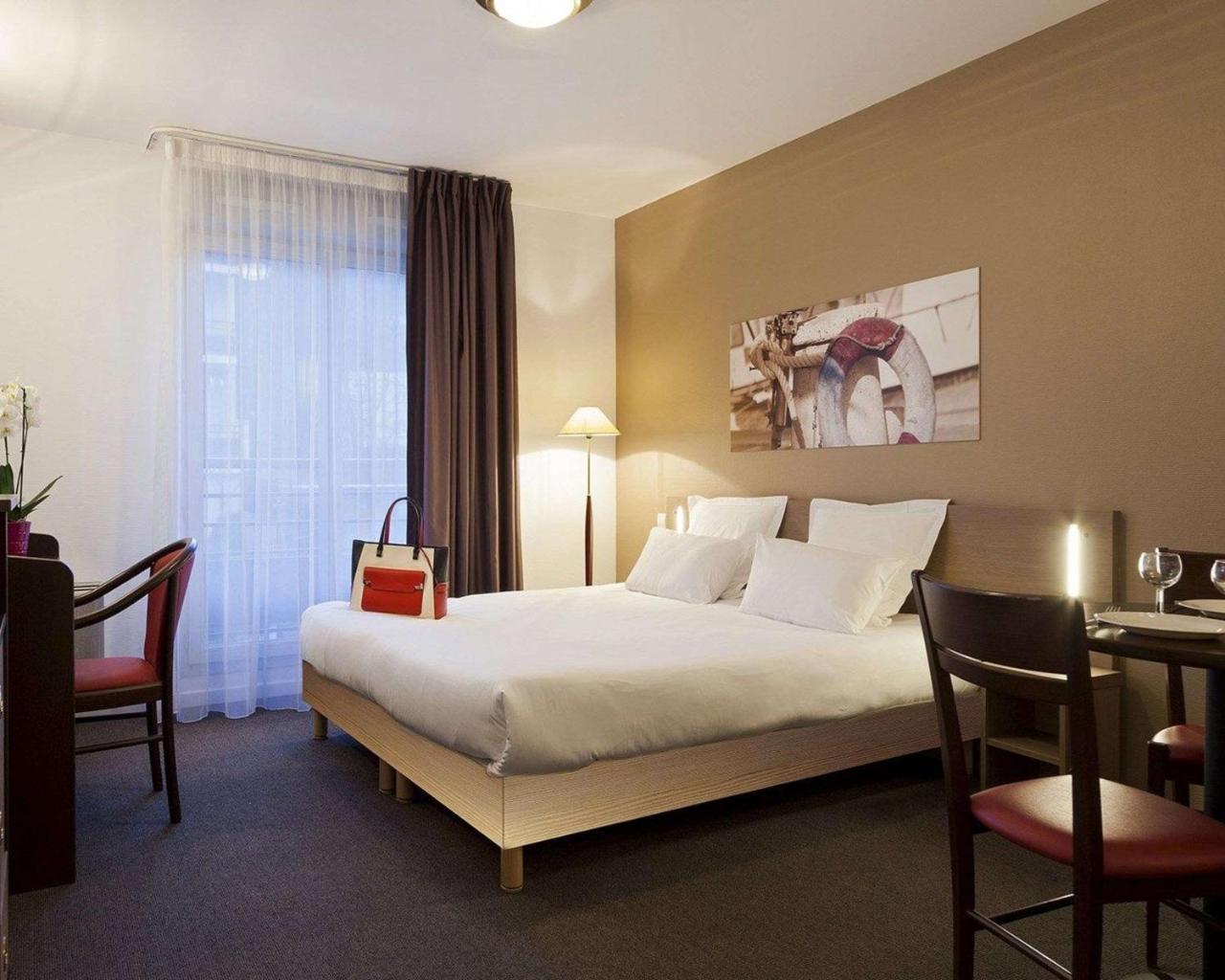 Comfort Suites Le-Port-Marly Paris Ouest لو بورْ مارْلي المظهر الخارجي الصورة
