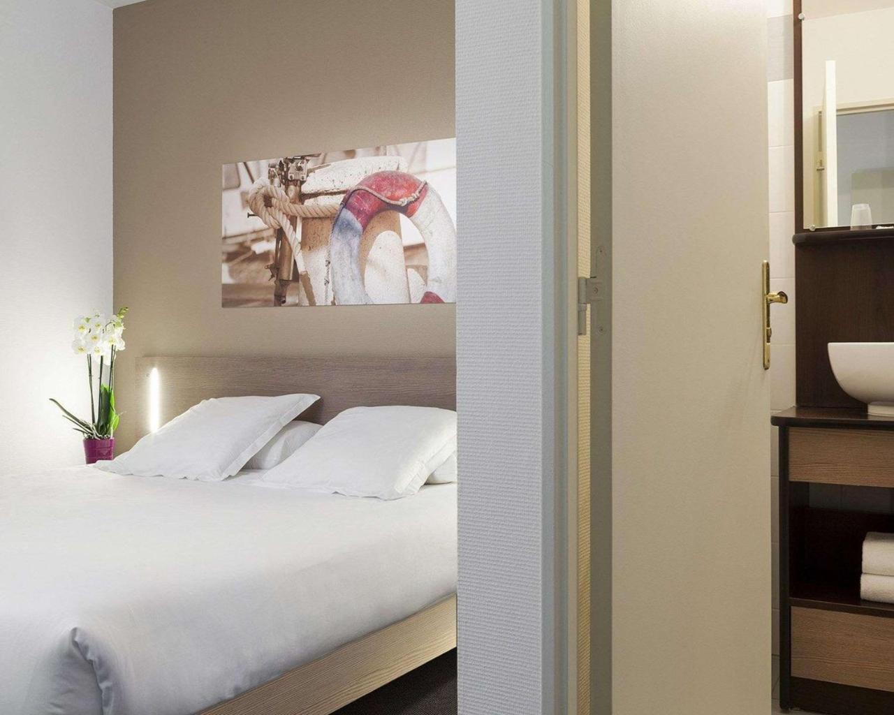 Comfort Suites Le-Port-Marly Paris Ouest لو بورْ مارْلي المظهر الخارجي الصورة